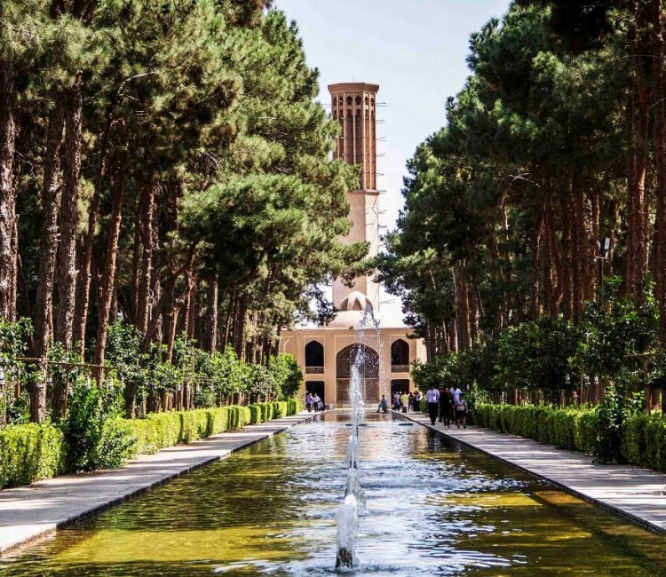 باغ دولت آباد یزد